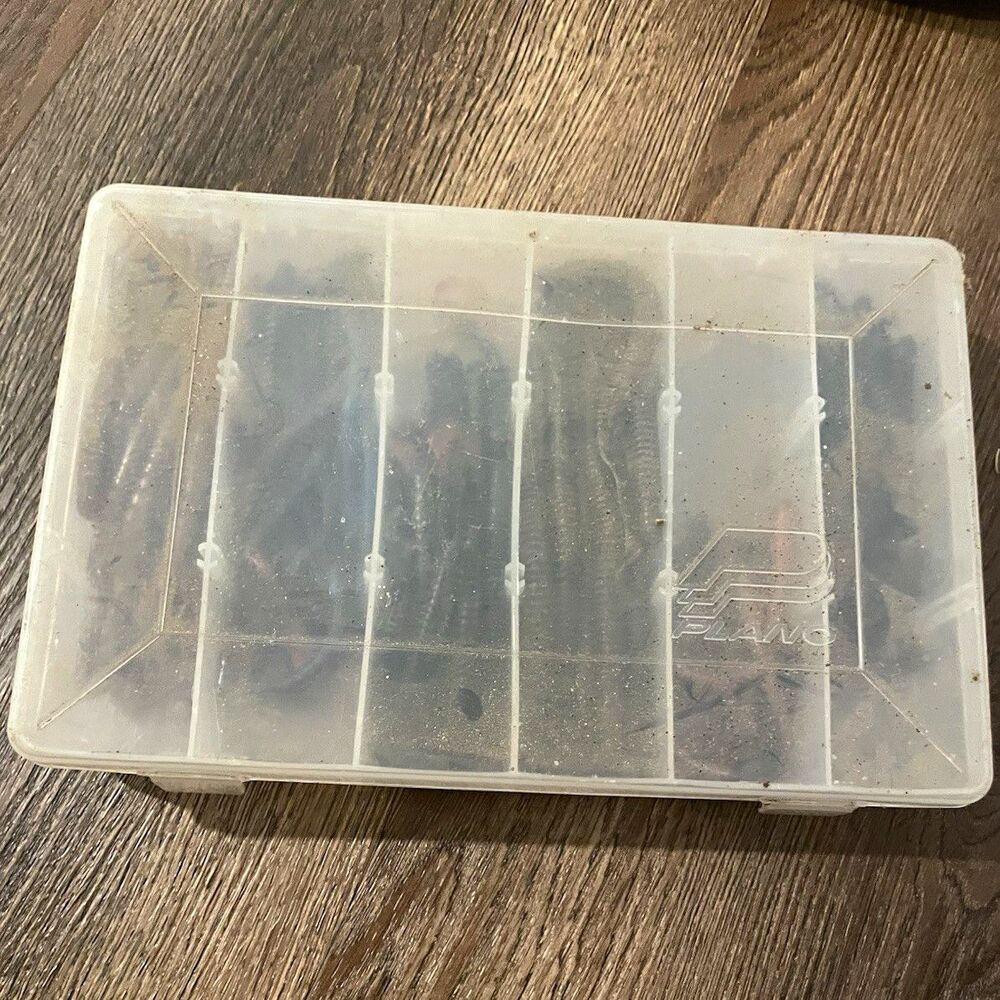 Soft Plastic Worms/Lures Mixed Lot w/ Tackle Box Organizer Freshwater Fishing
